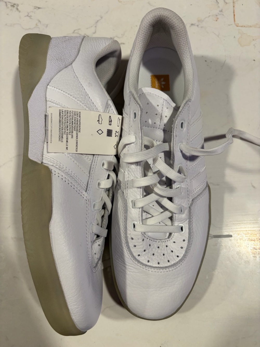 NWT Mens Adidas City Cup Sneakers Skater Running White Gum Sole y2k Size 8